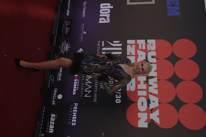 Runway Fash�on Izm�r 2026 Moda Ve Sosyal Hayat� �zmir�de Bulu�turdu 